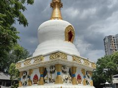 -护国法轮寺