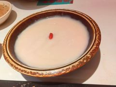 -老牌坊云南鱼豆花火锅(哈西万达店)