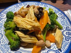 -老北京胡同味道二荤铺(酒仙桥店)