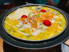 -山城外·非遗酸菜鱼(蜀都万达店)