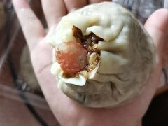 -白玉兰食品甜凤店(合生汇店)