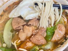 麻辣肥肠面-天府面庄(天平路店)