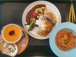 -爱陪伴尊享月子中心(国际店)