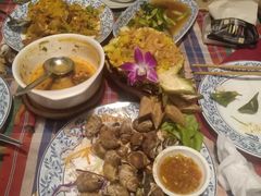 -卷心菜和避孕套餐厅(Pattaya)