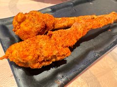 -肥肥虾庄·金牌油焖大虾(汉街SKP店)