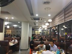 大堂-鑫悦楼煎蟹·16年海鲜大排档
