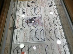 -广州宝岛眼镜武汉和光眼镜市场西区店