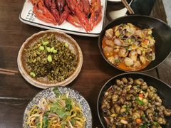 -聚汇三少·龙虾·中餐厅(莫邪路新天地店)
