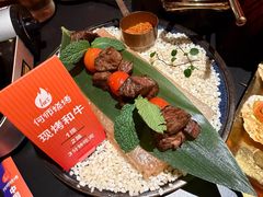 -何师烧烤Pro ·小龙虾·江湖川菜·精酿啤酒(太古里旗舰店)