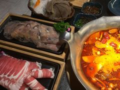 台式麻辣花胶鸡鸳鸯锅-湊湊火锅·茶憩(世博大道店)