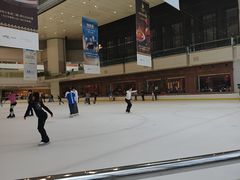 -冰纷万象滑冰场(深圳万象城店)