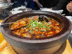石锅肥肠烧血旺-铜锣湾·有麝自然香(渝北财富中心店)