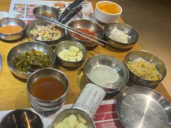 -老炉家木炭烤肉(长江国际店)