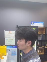 -藤野造型烫染·漂发