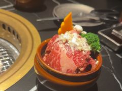 -山川小町·极番烧肉(新地假日广场店)