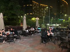 -爱啤精酿·民谣酒馆(滨江店)