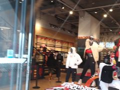 -NIKE品牌体验店(南京东路店)