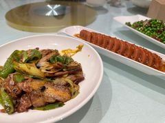 -渝信川菜 · 川味家常菜(财富购物中心店)