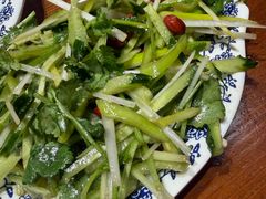 -老天桥酱肉烧饼夹肘子(天桥店)