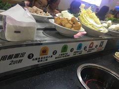 自助调料区-咕叽咕叽自助烤肉小火锅(西城广场购物中心店)