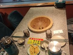 餐具摆设-云荷里·蒸汽石锅鱼·云南菜(中发百旺店)