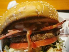 -The Habit Burger Grill 哈比特汉堡(复兴soho店)