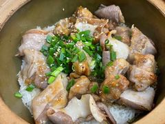 排骨猪肚煲仔饭-红星光发煲仔饭(文海店)
