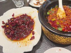 -万重锦·人文川菜馆(骡马市店)