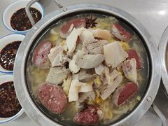 -老码头黑皮肘子锅包肉(文政街店)