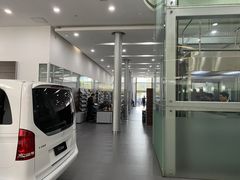 -杭州中升之星奔驰4S店(滨江店)