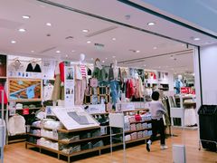 -优衣库(上海虹口龙之梦店)