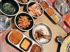 -青瓦炭韩潮烤肉(花园道店)