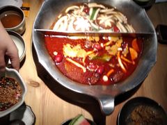 台式麻辣锅-湊湊火锅·茶憩(杭州湖滨银泰in77店)