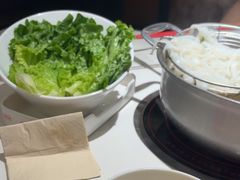 -八合里牛肉火锅(上海世茂广场店)
