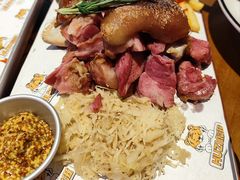 -HUZI虎滋精酿餐吧(京西大悦城店)