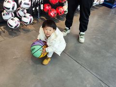 -迪卡侬(苗岭路店)