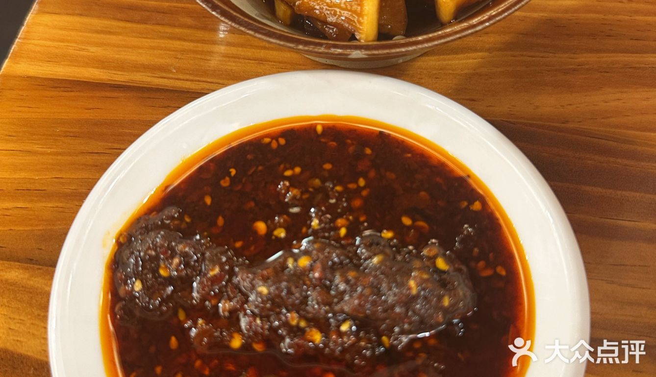 蹄花陪猪耳，最最最下饭了！！