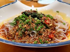 -有红鸡毛店·川菜(建设路店)