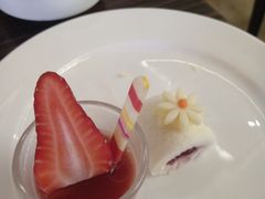 -大中华希尔顿酒店-念自助餐·嗨啤·小龙虾