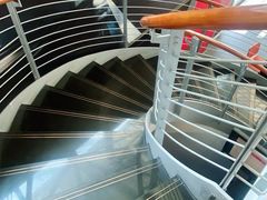 -博瑞祥云奥迪4S店