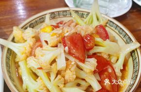 Cauliflower Braised with Tomato