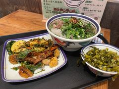 -云阿蛮云南生烫牛肉米线(奉贤路店)