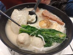 豚骨上汤小锅米线-肥汁米蘭香港米线(长宁来福士店)