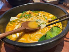 -银米·云南传统过桥米线(双廊黑金冠店)