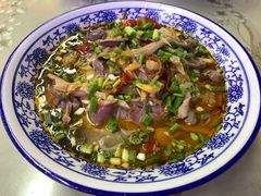 -渝之汇牛肉豌杂面