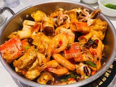-七欣天香辣蟹火锅(闵行浦江欢乐颂店)