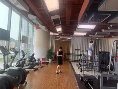 -奇迹健身金茂汇店