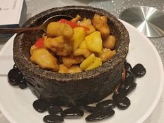 -海派美食·家宴海鲜青岛菜·石锅鲽鱼头(东方城店)