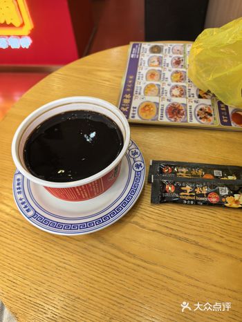 硬控广东人的“省茶”龟苓膏,到底为什么这么火