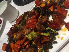 -湖庭壹品鸭王·传统北京烤鸭·别墅私房菜·庭院宵夜(江宁店)